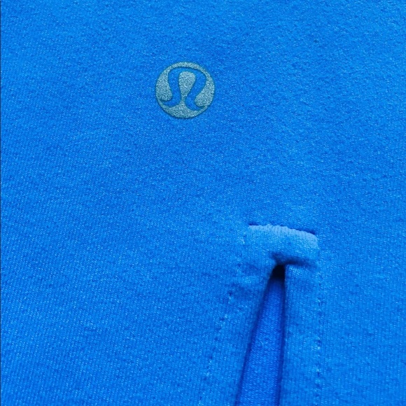 Lululemon Gather & Crow Capri Leggings, Sz 6, Blue - Picture 6 of 8